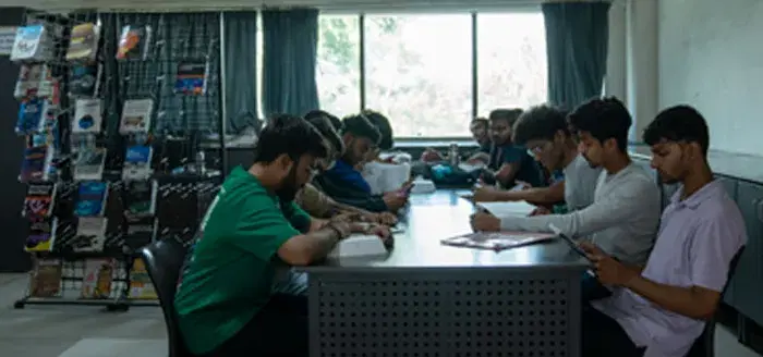 Universal Skilltech University Powered by Emversity College Infrastructure photo 6