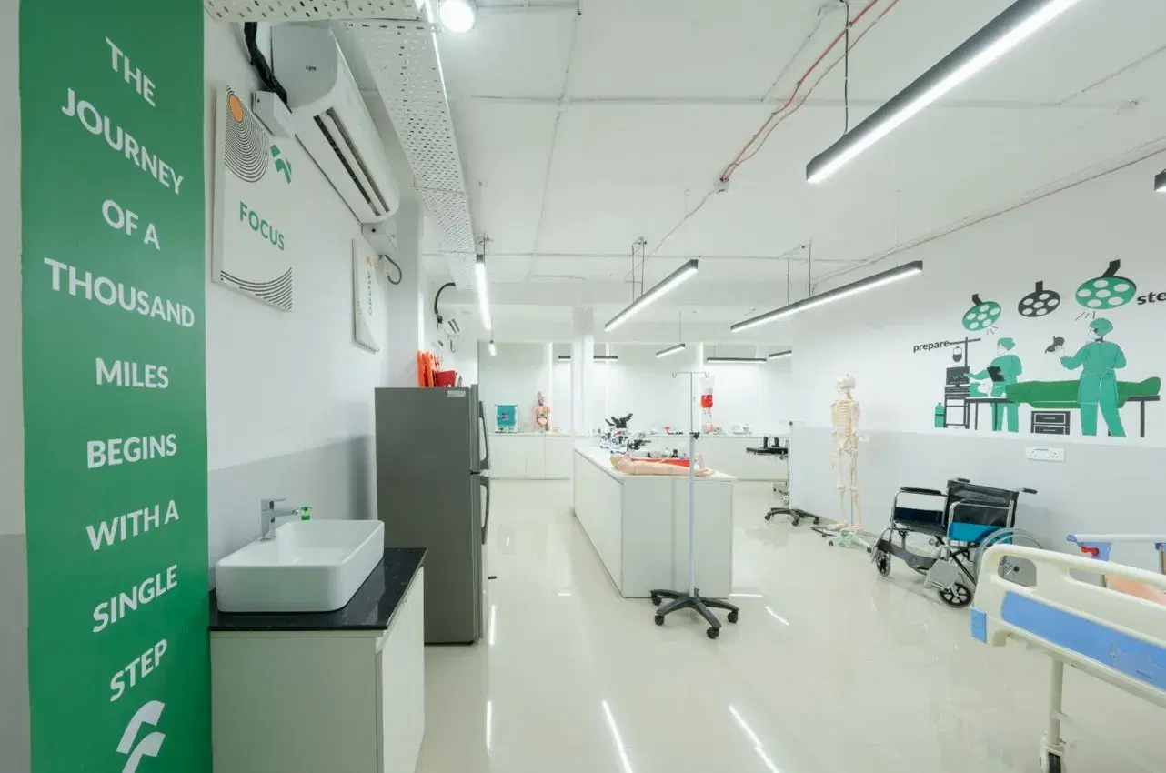 Universal Skilltech University Powered by Emversity College Infrastructure photo 7