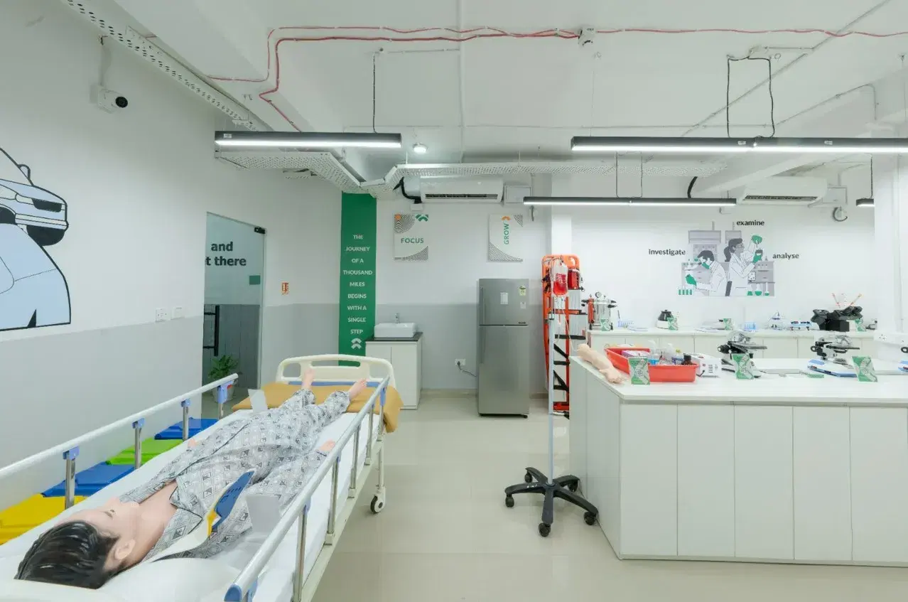 Universal Skilltech University Powered by Emversity College Infrastructure photo 10