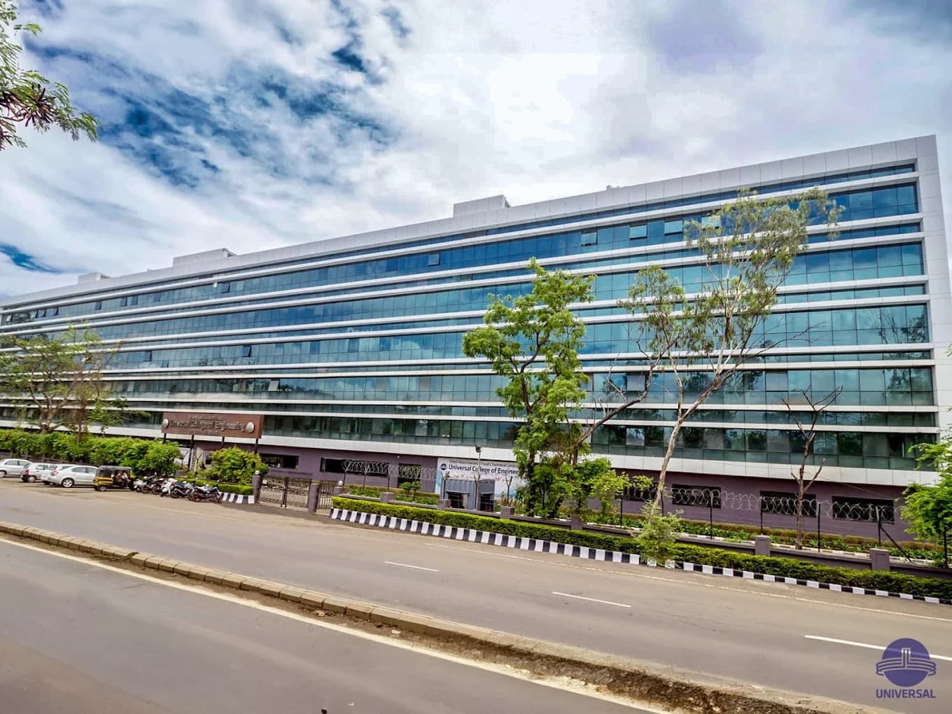 Universal Skilltech University Powered by Emversity College Infrastructure photo 14