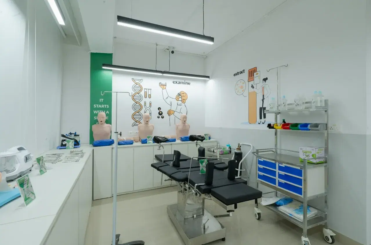 Sanjivani University Powered by Emversity College photo 14