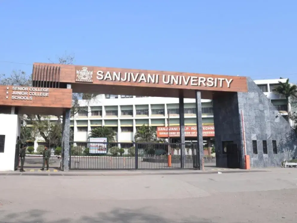 Sanjivani University Powered by Emversity College photo 21