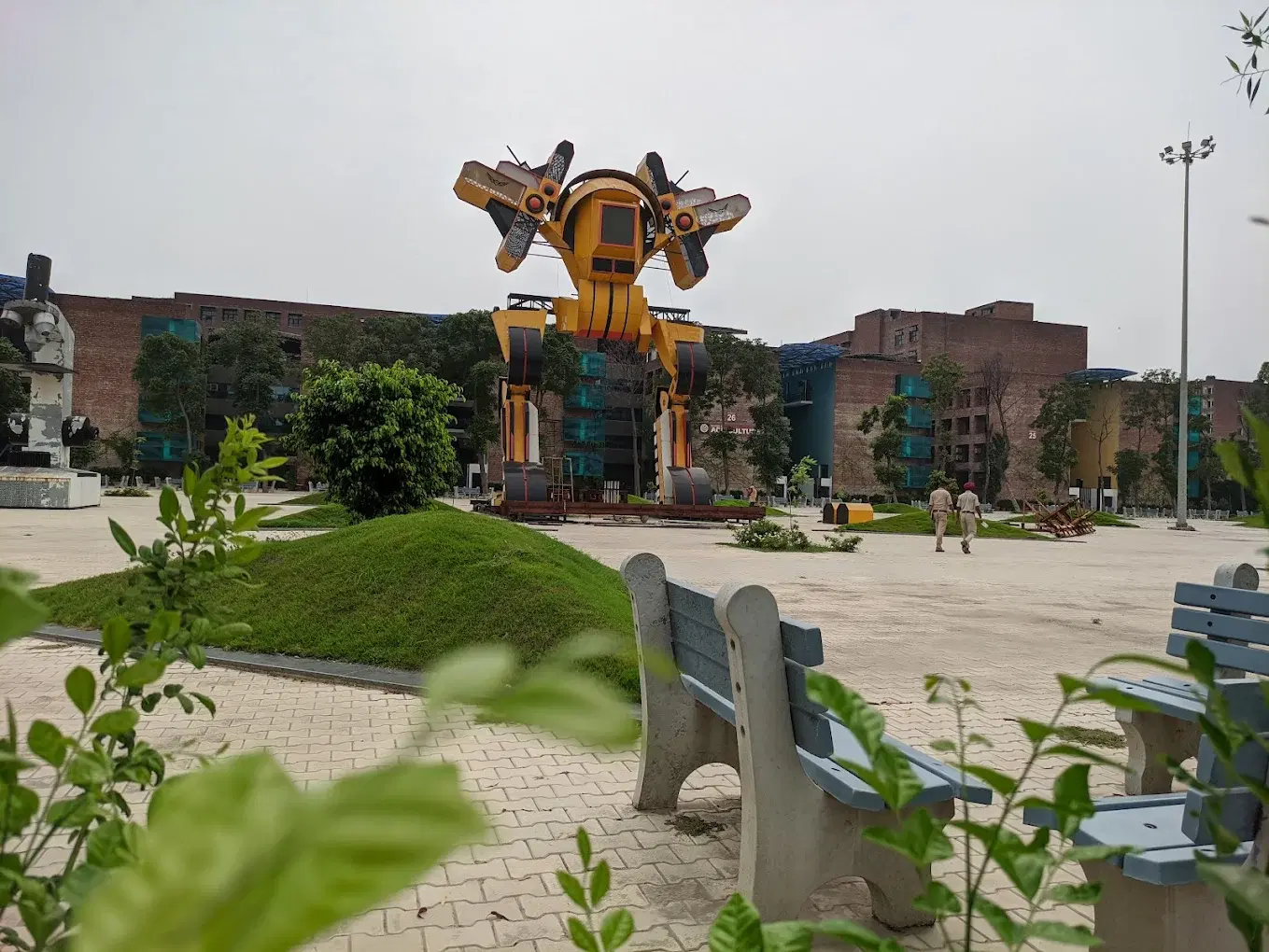 LPU Powered by Emversity College photo 9