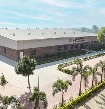 LPU Powered by Emversity College photo 16