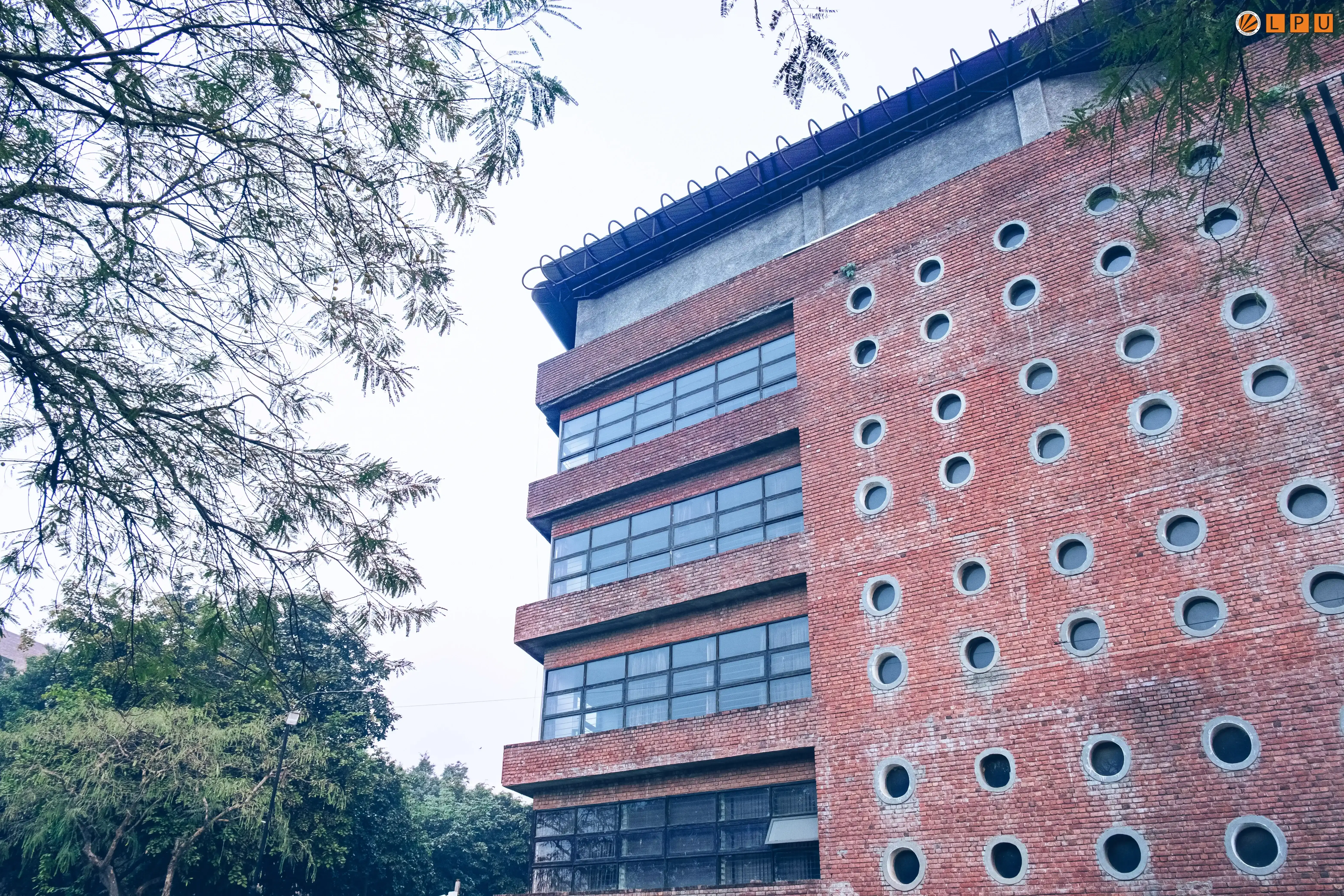 LPU Powered by Emversity College photo 32