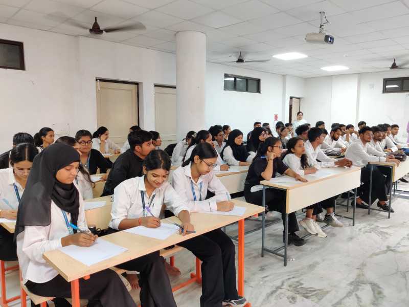 Ishan Institute of Law Greater Noida infrastructure photo 9