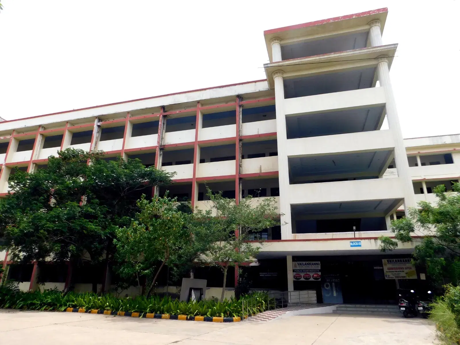 St. Peter's Institute of Higher Education and Research, Chennai Powered by Emversity Campus photo 5