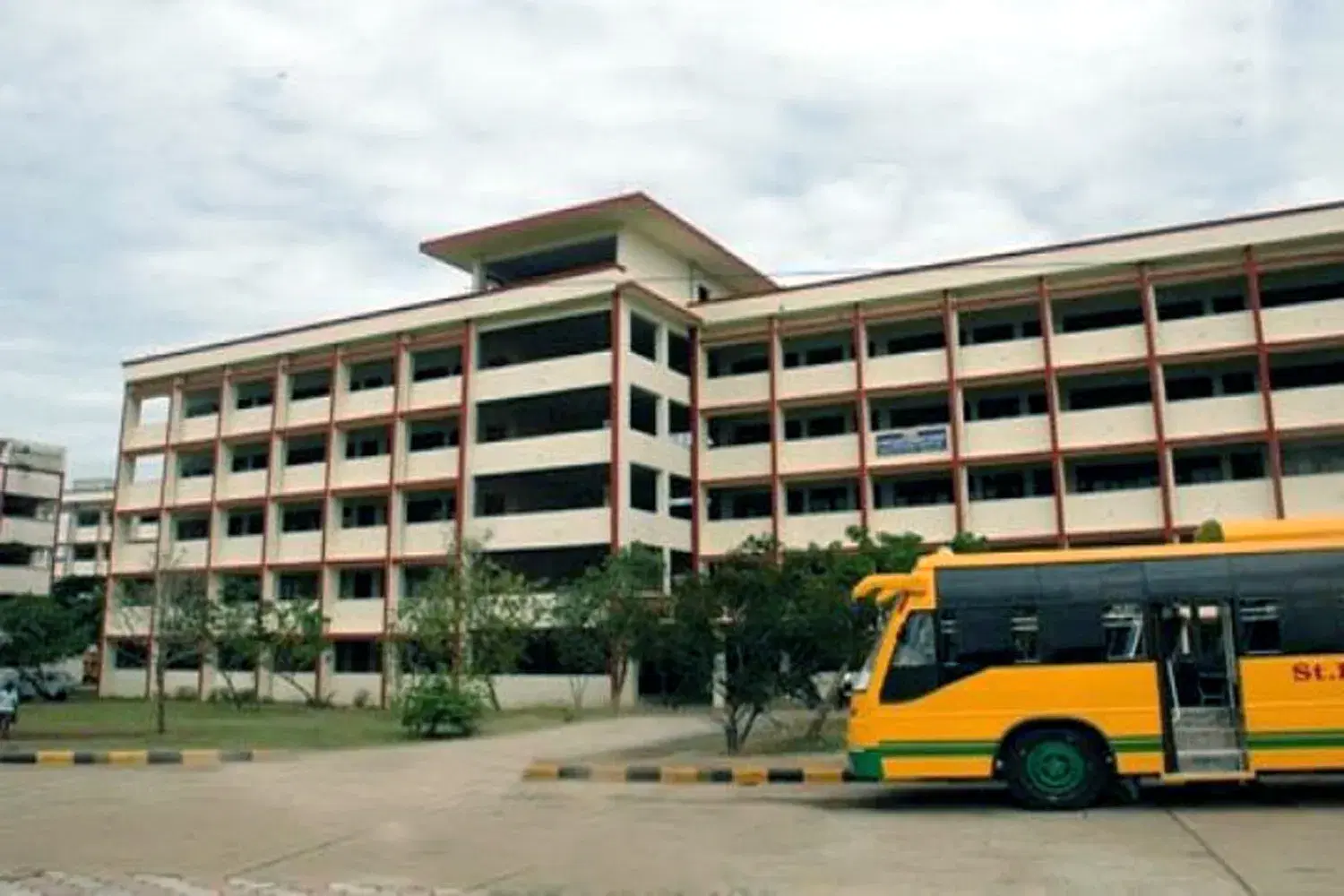 St. Peter's Institute of Higher Education and Research, Chennai Powered by Emversity Campus photo 7