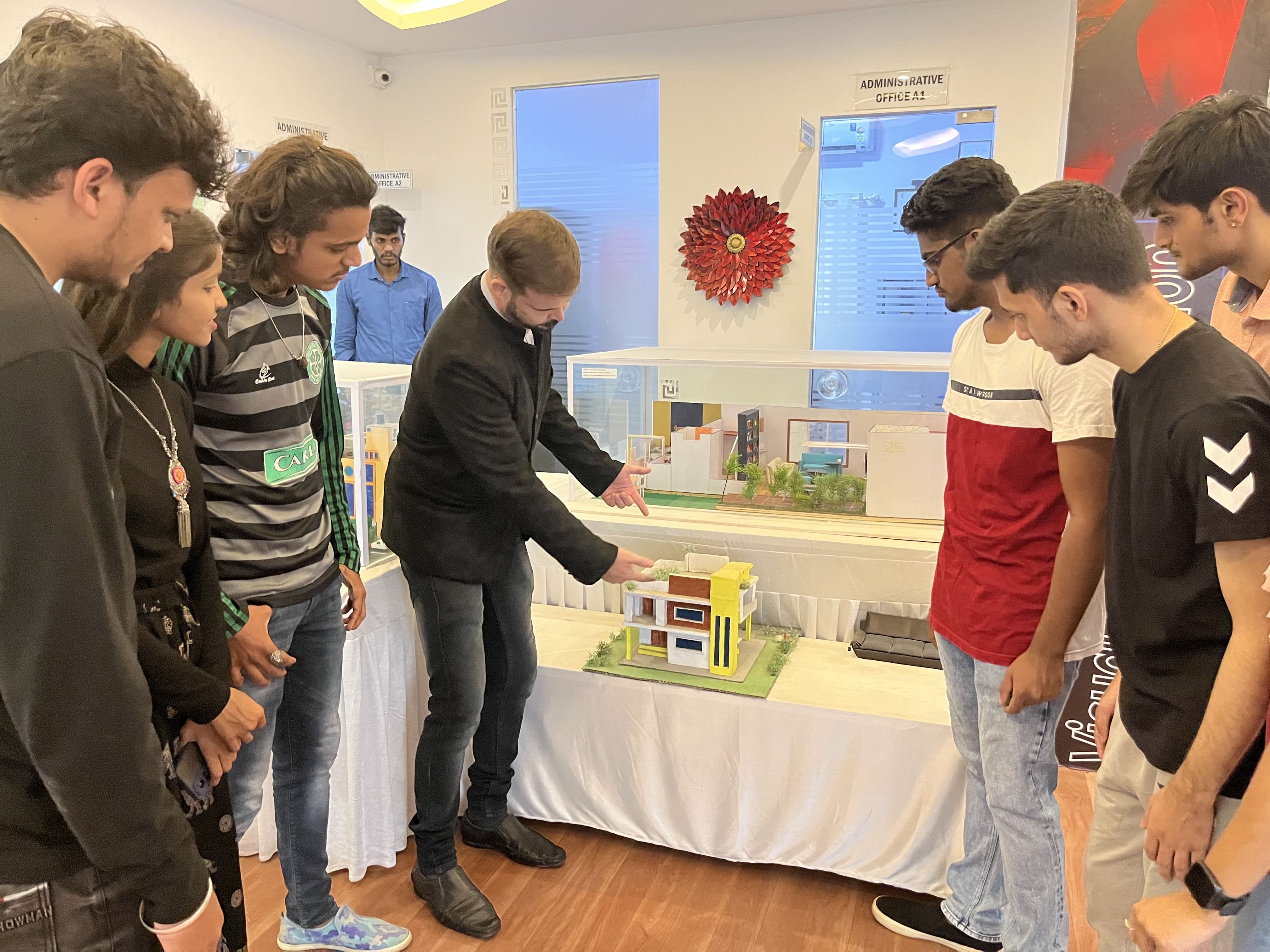 IIFA Multimedia Bangalore IIFA Teacher in class photo 1