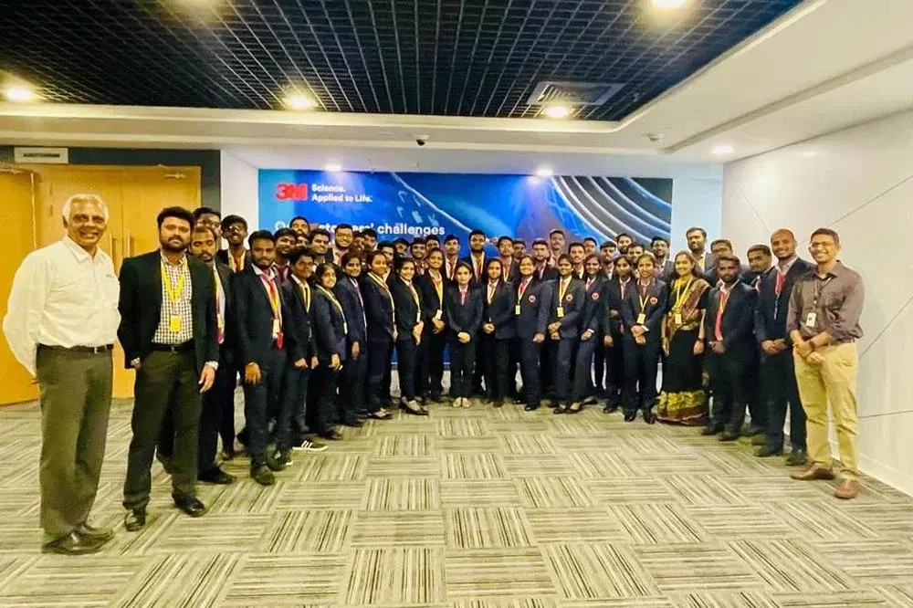 Adarsh Institute of Management and Information Technology Bangalore College Images photo 1