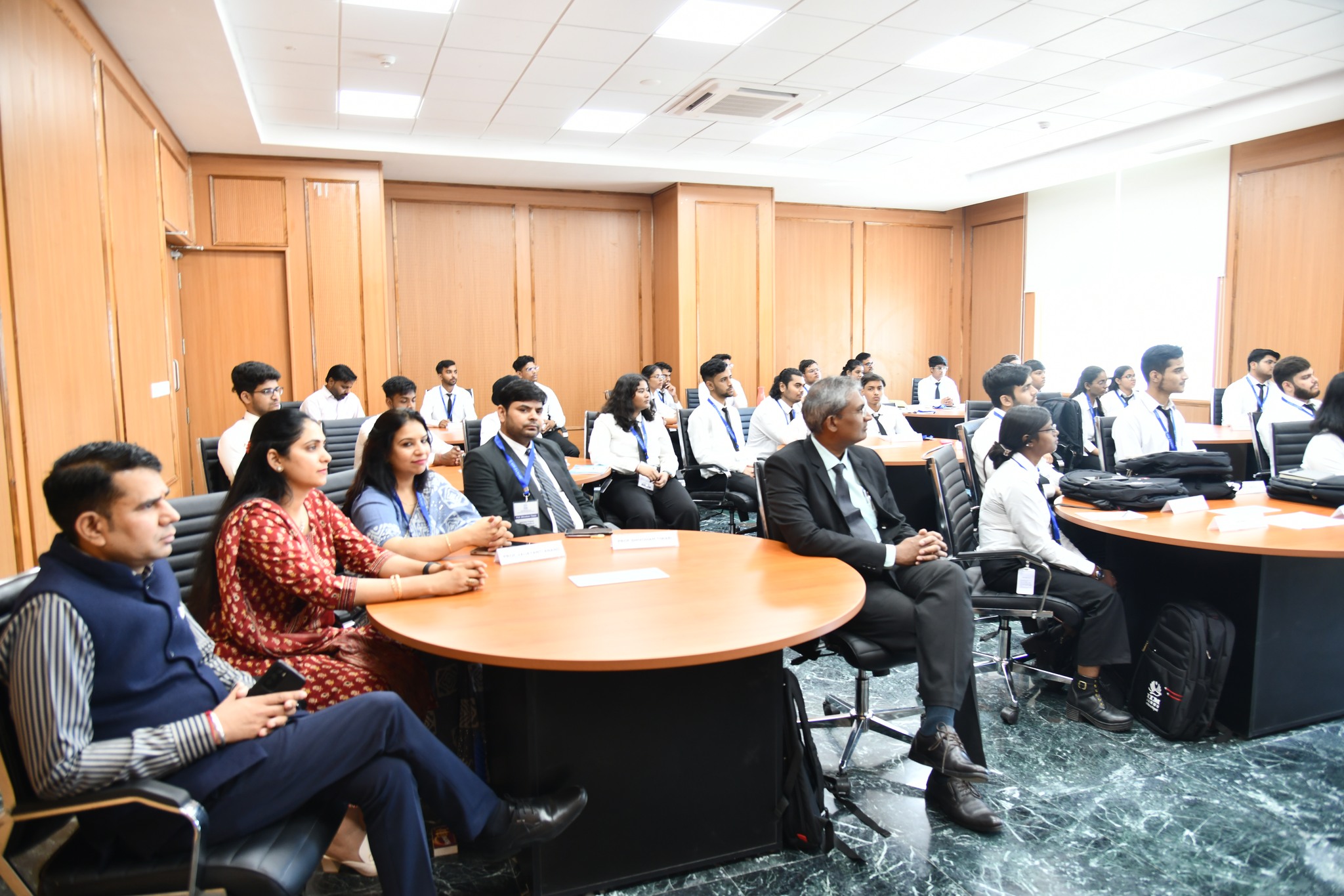 ITS Ghaziabad Visit to IIM Jammu photo 3