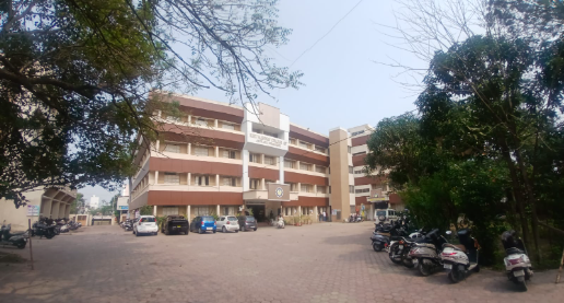 Shri Vaishnav College of Arts And Commerce Academic Building photo 4