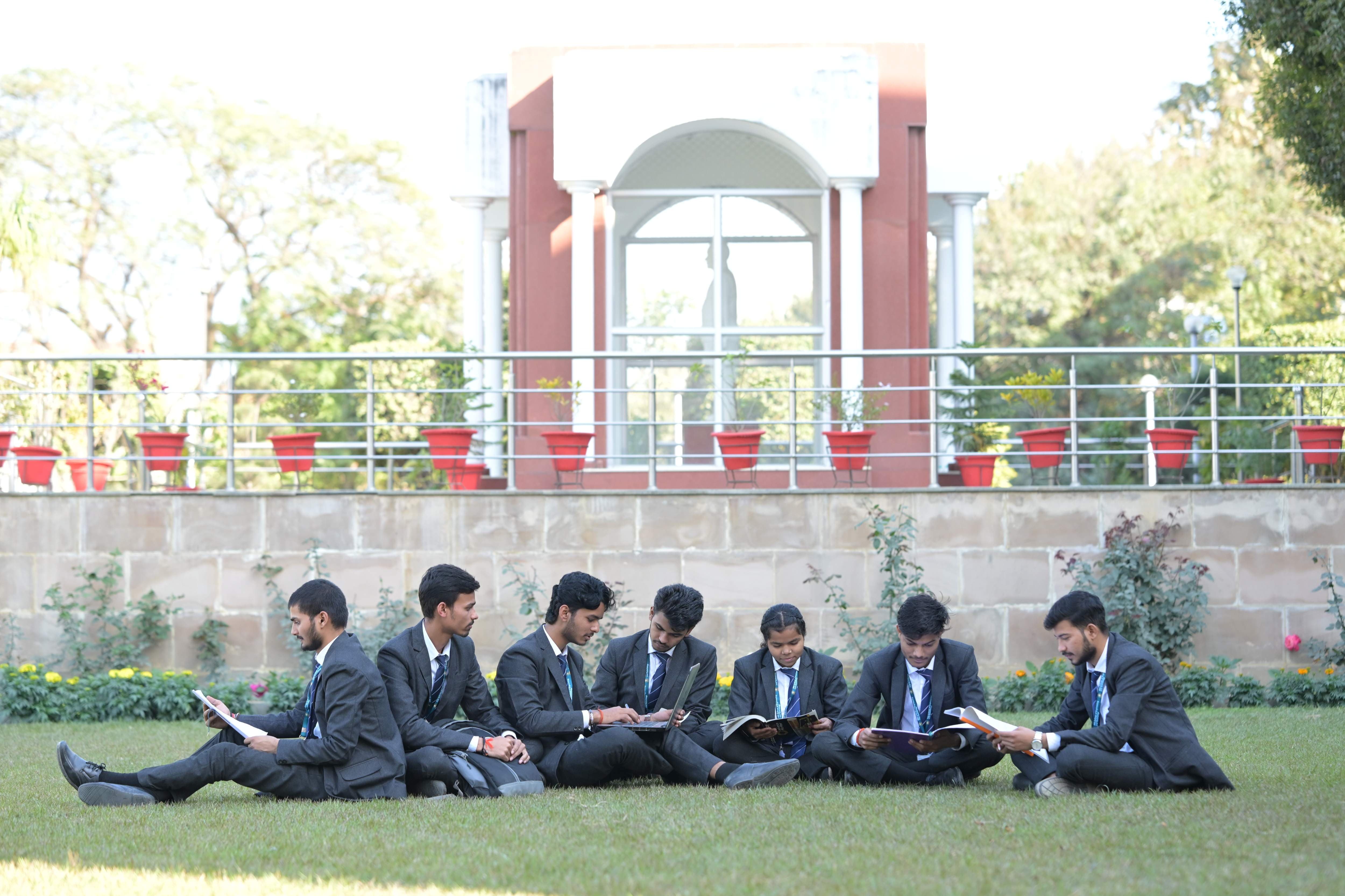 BBS College of Engineering and Technology Allahabad Student Commons photo 3