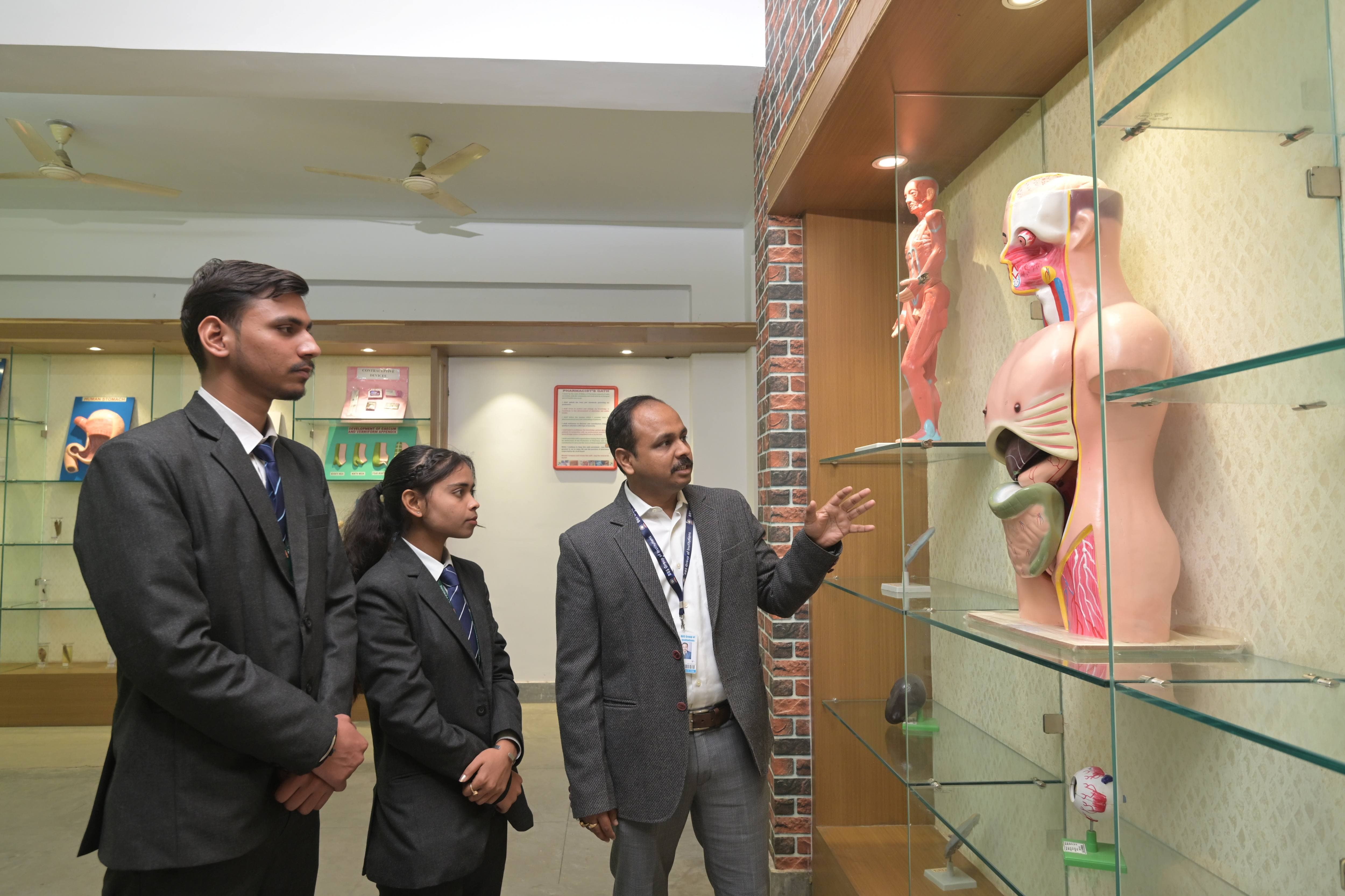 BBS College of Engineering and Technology Allahabad Laboratories and Equipment photo 6