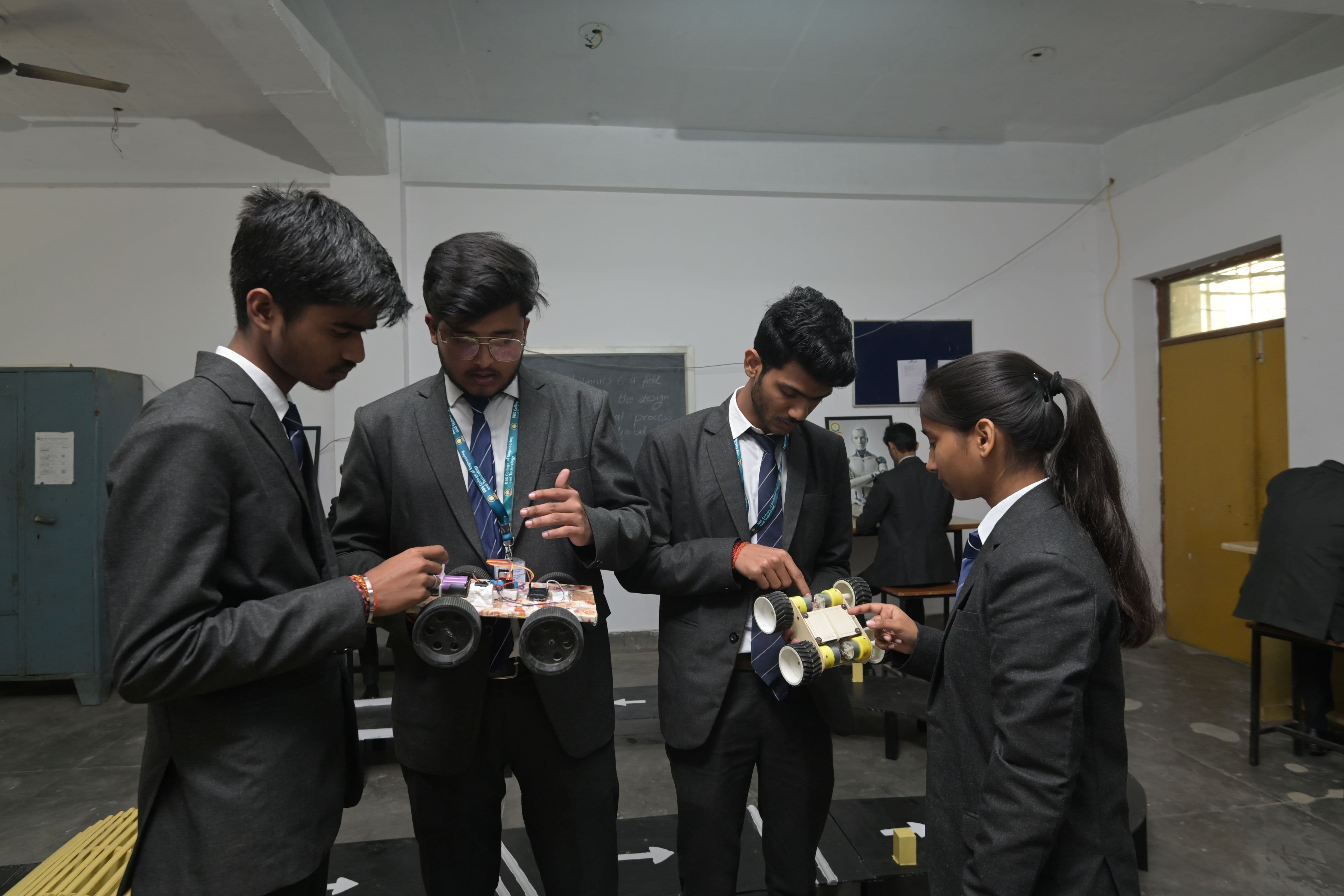 BBS College of Engineering and Technology Allahabad Laboratories and Equipment photo 10