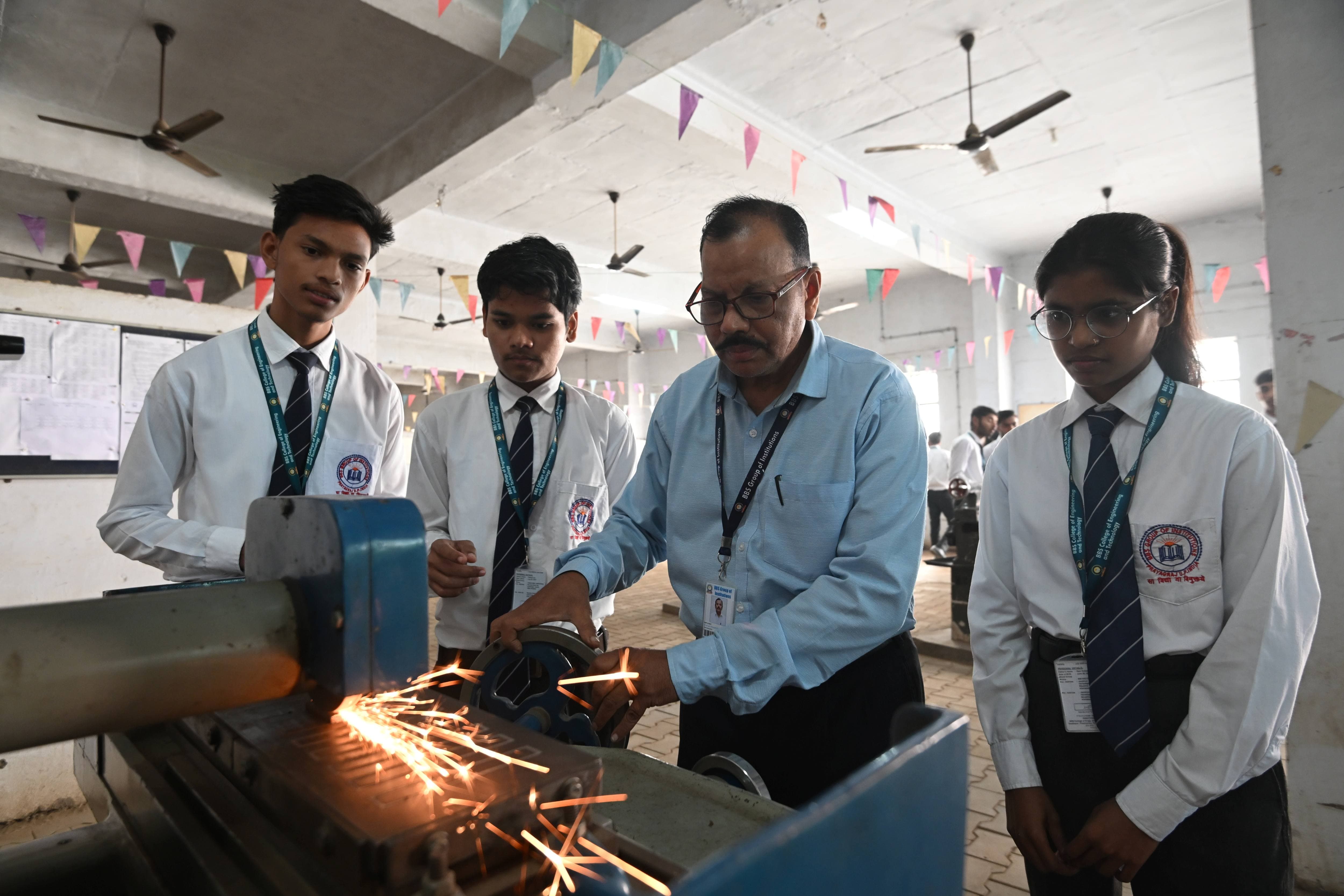 BBS College of Engineering and Technology Allahabad Laboratories and Equipment photo 9