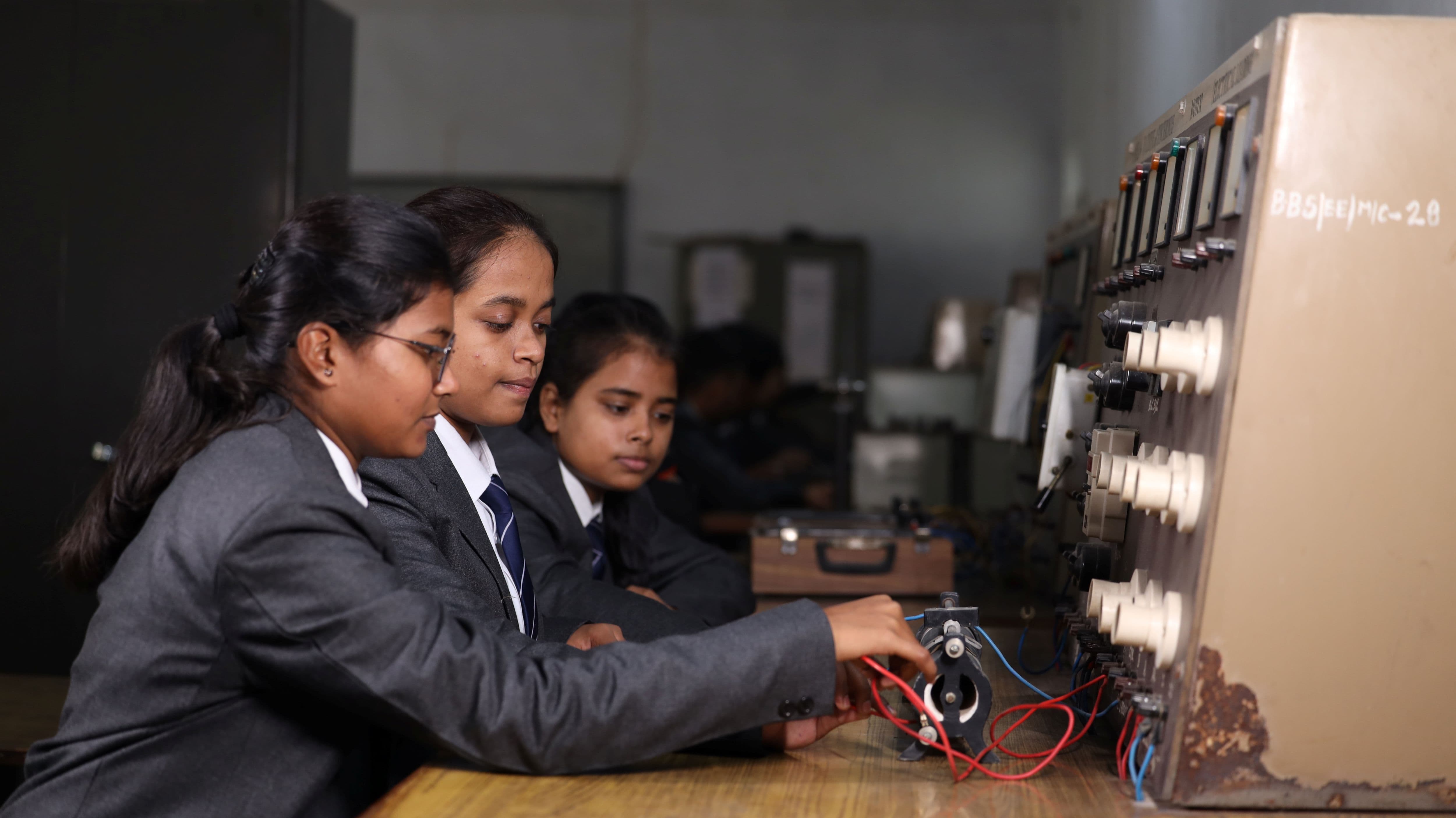 BBS College of Engineering and Technology Allahabad Laboratories and Equipment photo 17