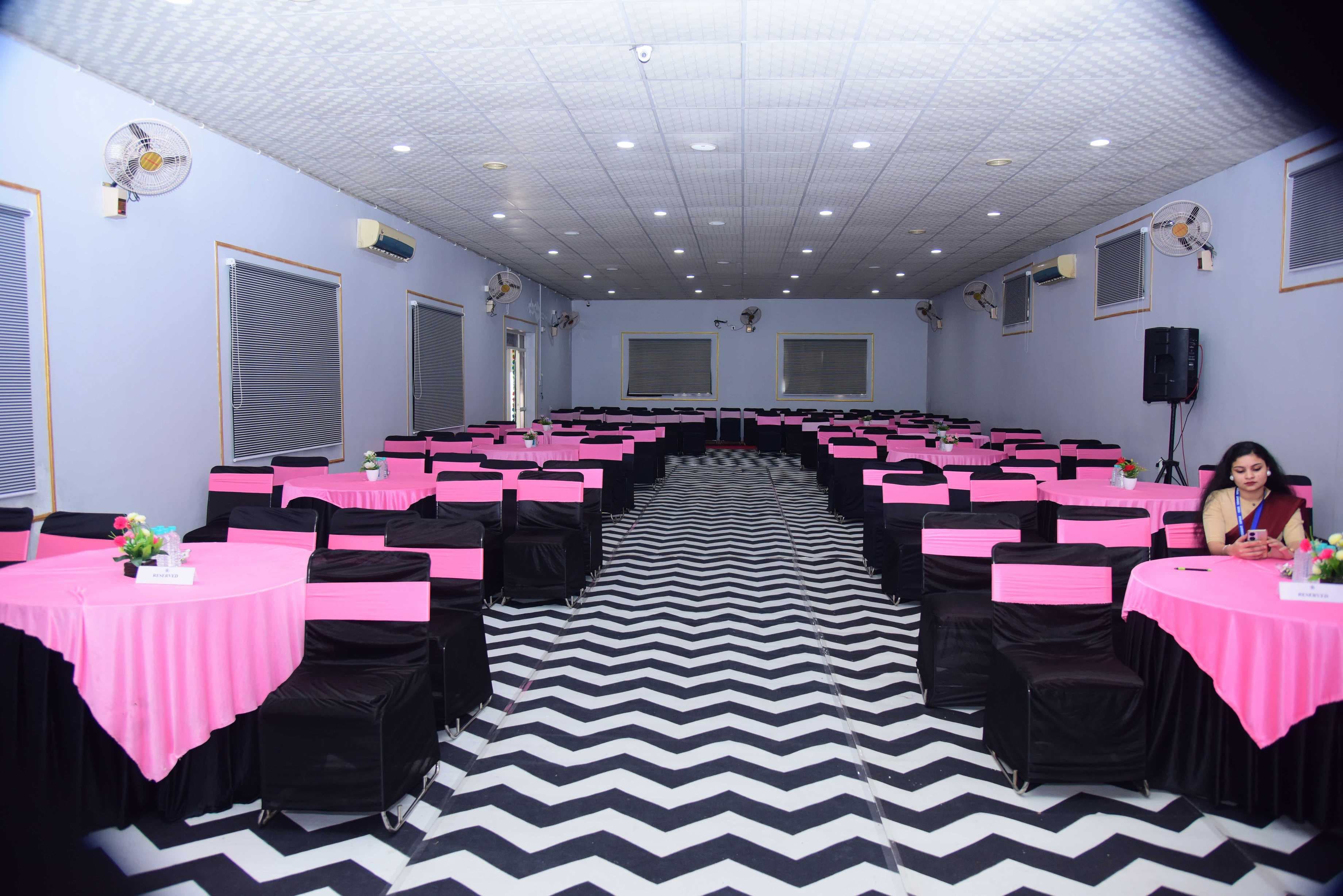 Vishisht School of Management Indore Fests photo 9
