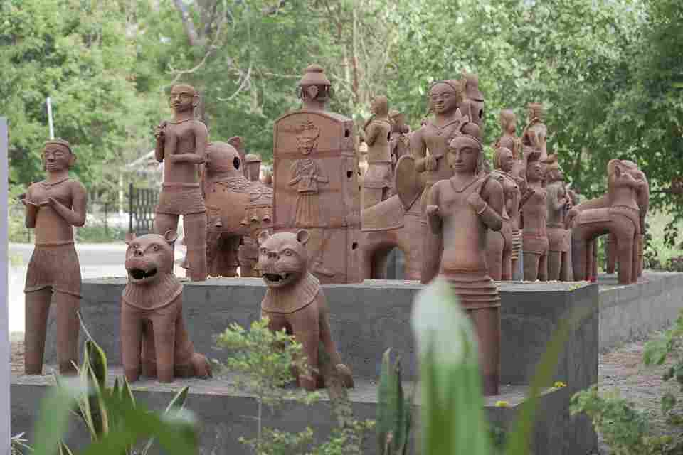ITM SLS Baroda University, Vadodara Sculpture art photo 6