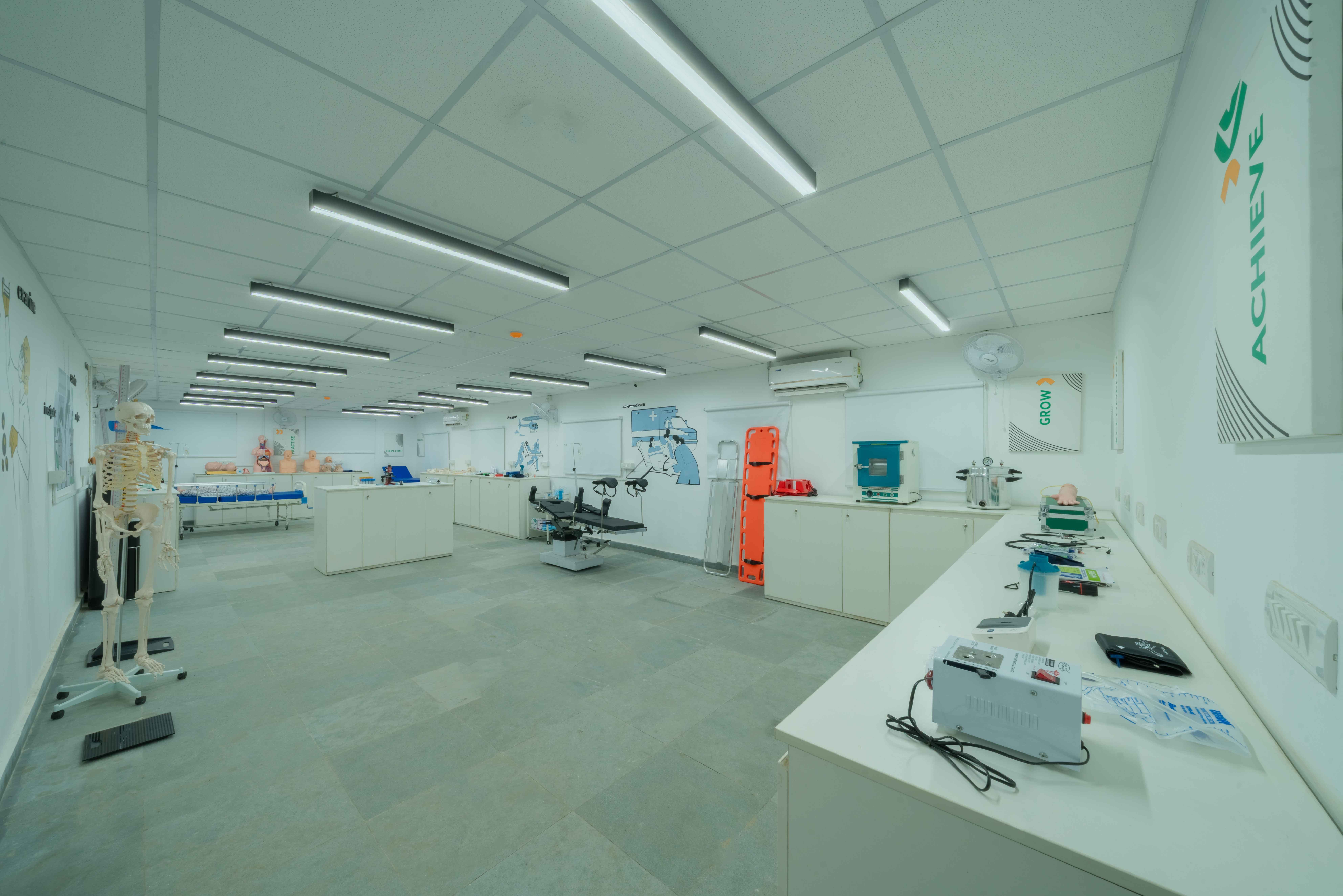Emversity School of Hospitality & Allied Health Sciences, Mumbai Bombay Office Space photo 40