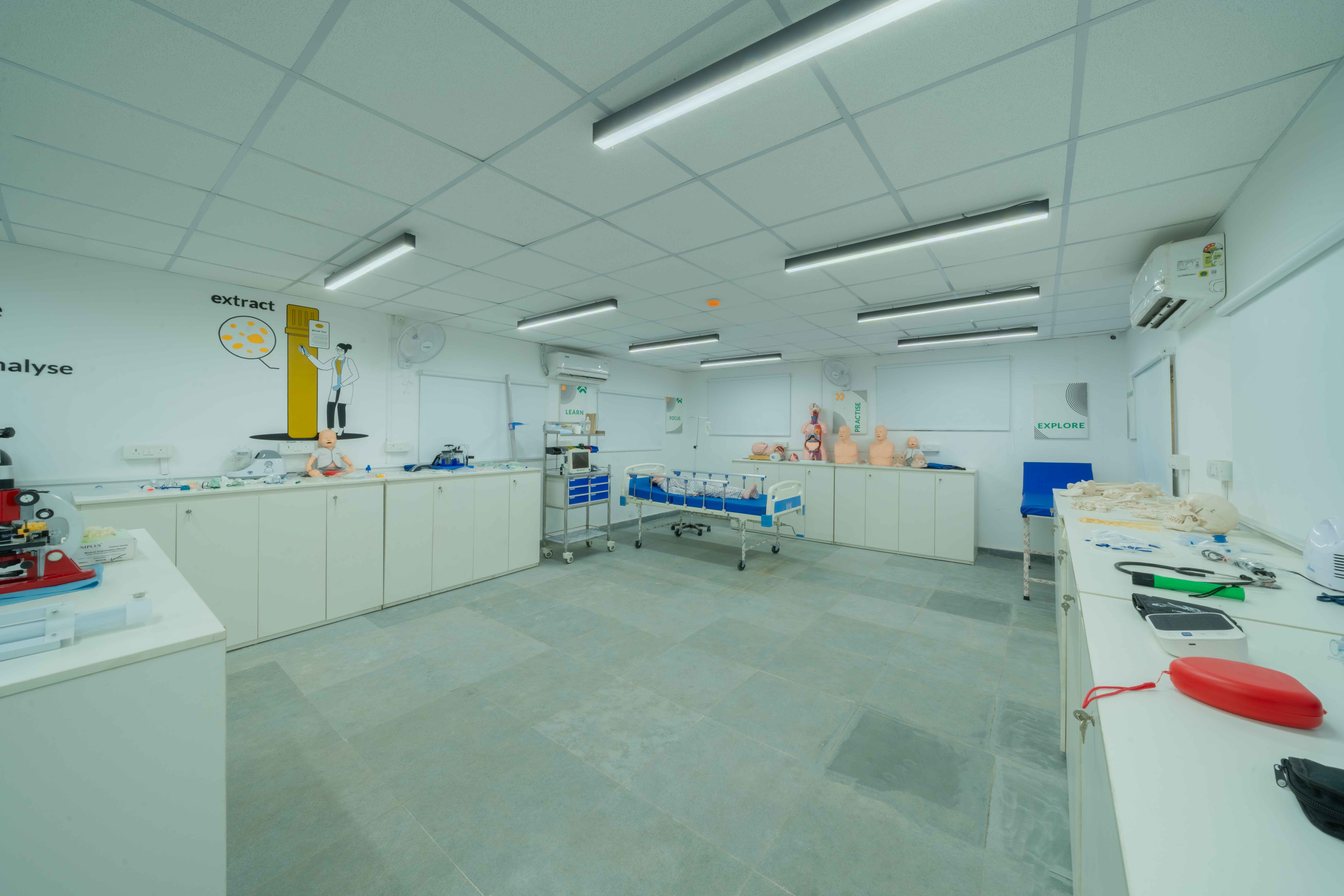Emversity School of Hospitality & Allied Health Sciences, Mumbai Bombay Office Space photo 37
