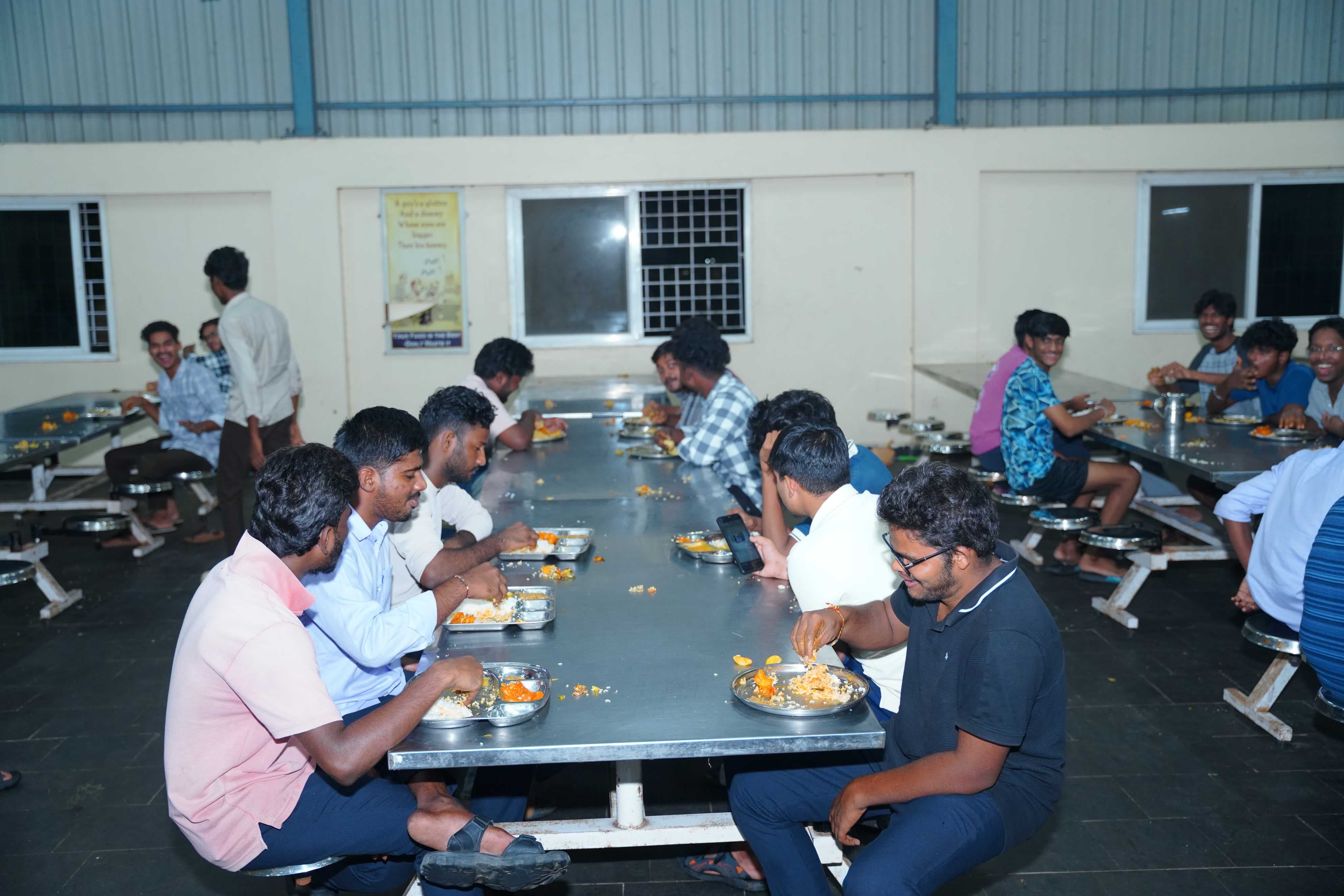 PACE Institute of Technology and Sciences Prakasam dining room photo 3