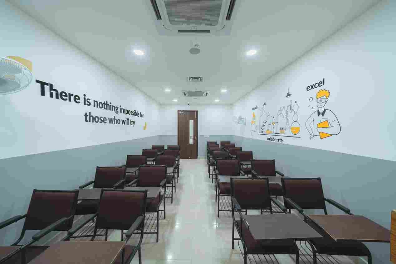 Emversity School of Hospitality & Allied Health Sciences, Lucknow Lucknow Office Space photo 9