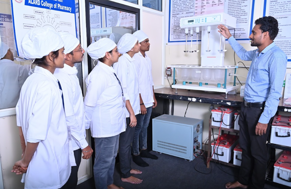 Alard University Powered by Emversity College Images photo 8