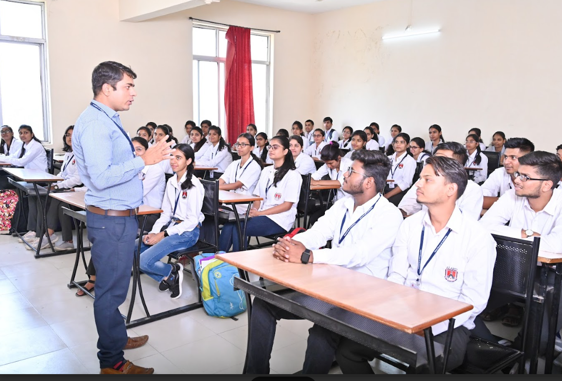 Alard University Powered by Emversity College Images photo 9