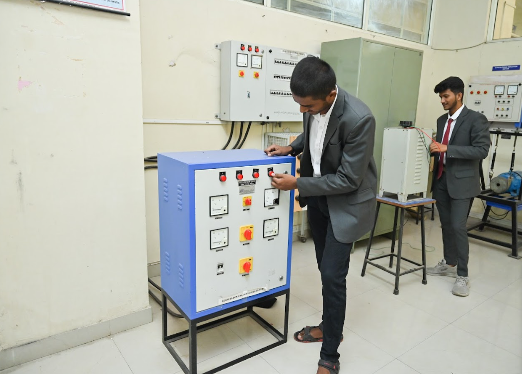 Alard University Powered by Emversity College Images photo 11
