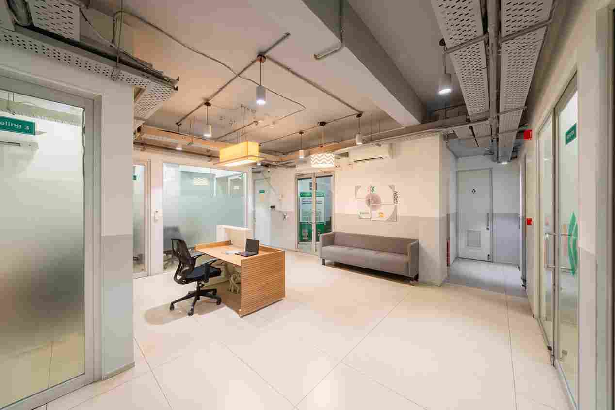 Emversity School of Hospitality & Allied Health Sciences, Indore Indore Office Space photo 6