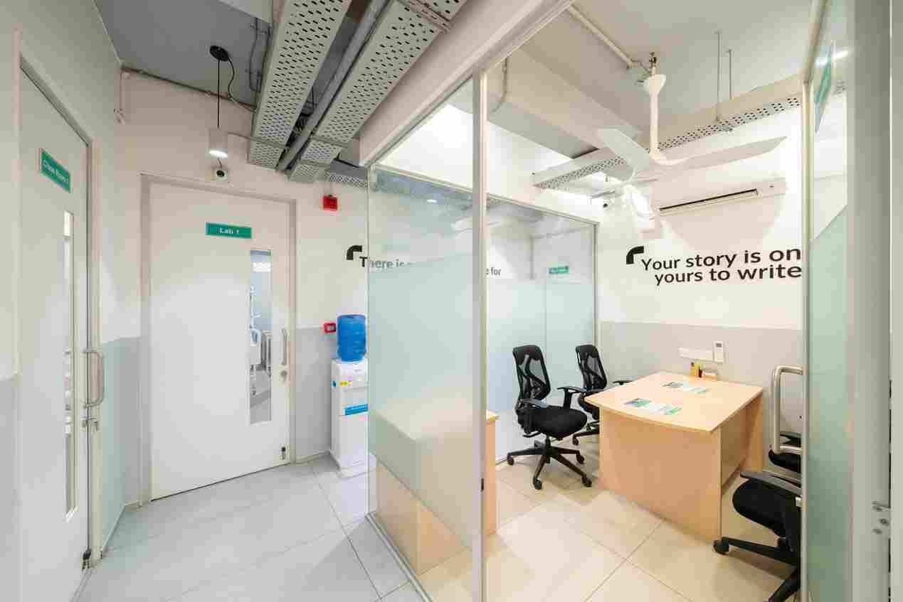 Emversity School of Hospitality & Allied Health Sciences, Indore Indore Office Space photo 14