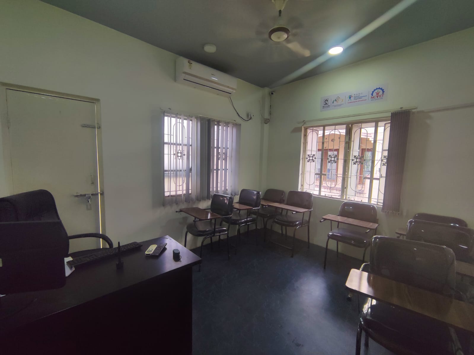 Tron School of Animation Nagpur Classroom photo 2