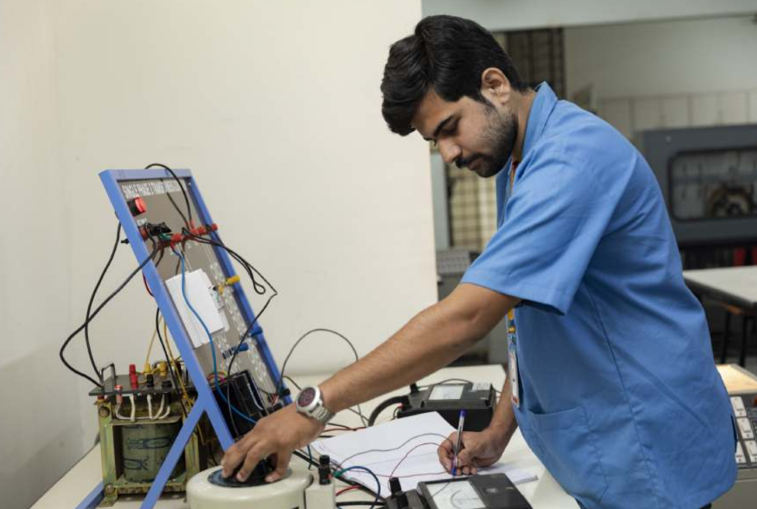 REVA University Bangalore Classrooms and Laboratory photo 18