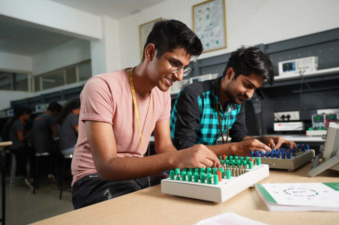 REVA University Bangalore Classrooms and Laboratory photo 22