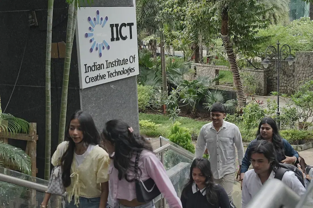 Indian Institute of Creative Technologies (IICT) class room and campus photo 9