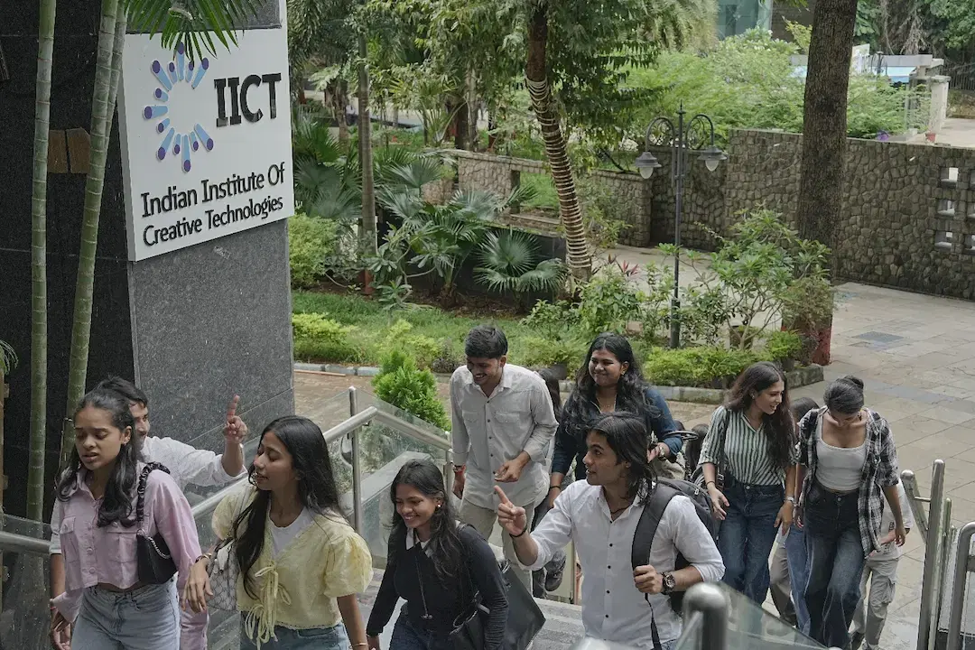 Indian Institute of Creative Technologies (IICT) class room and campus photo 7