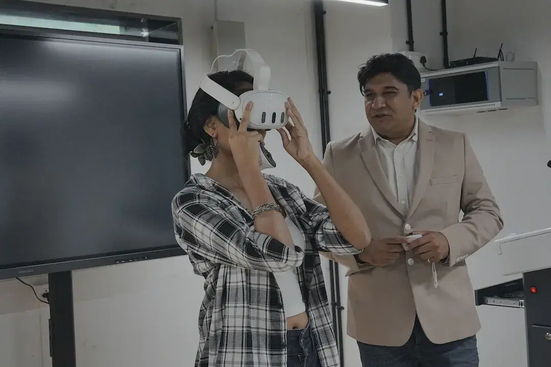 Indian Institute of Creative Technologies (IICT) class room and campus photo 5