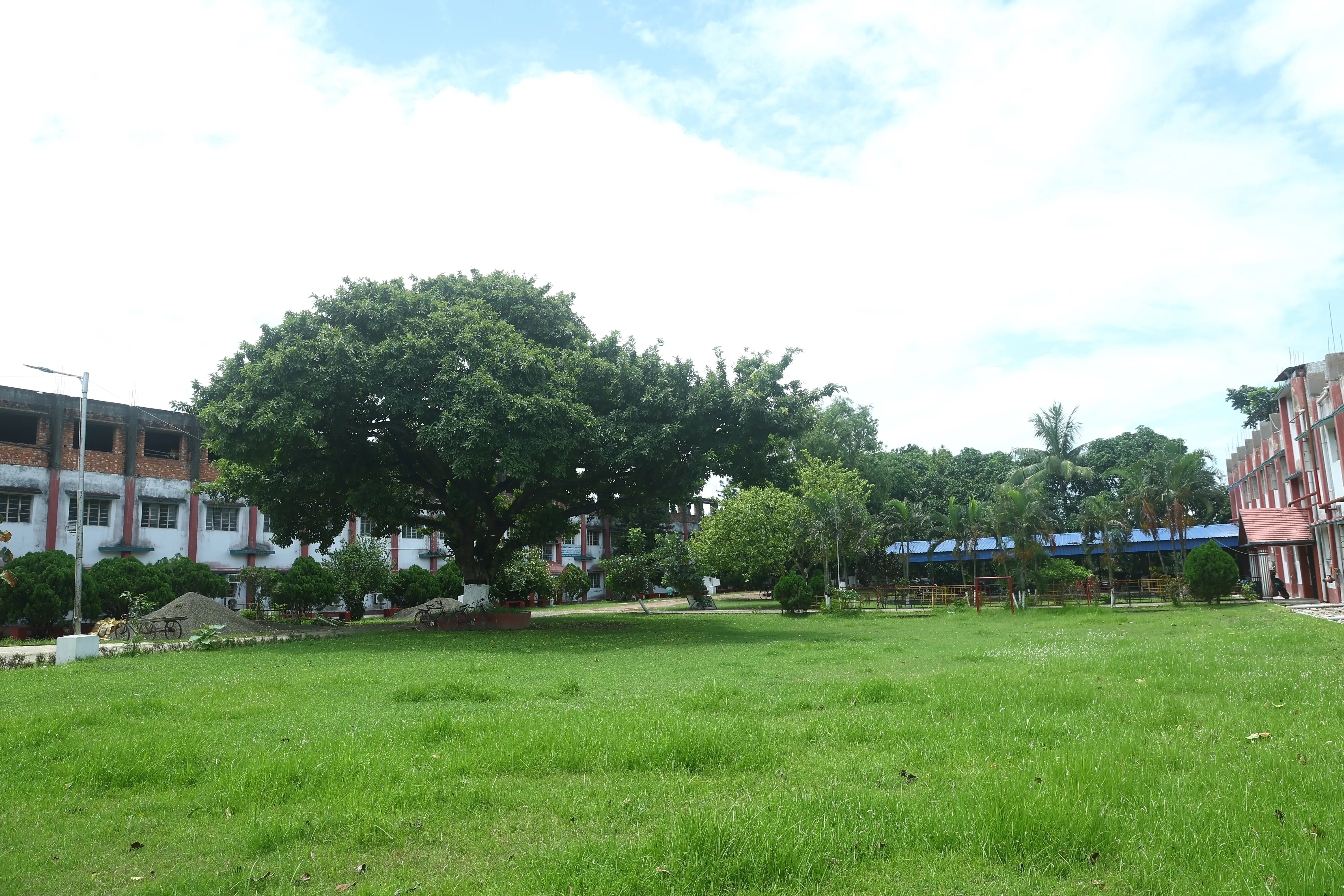 Kingston Educational Institute Kolkata Academic Building photo 16