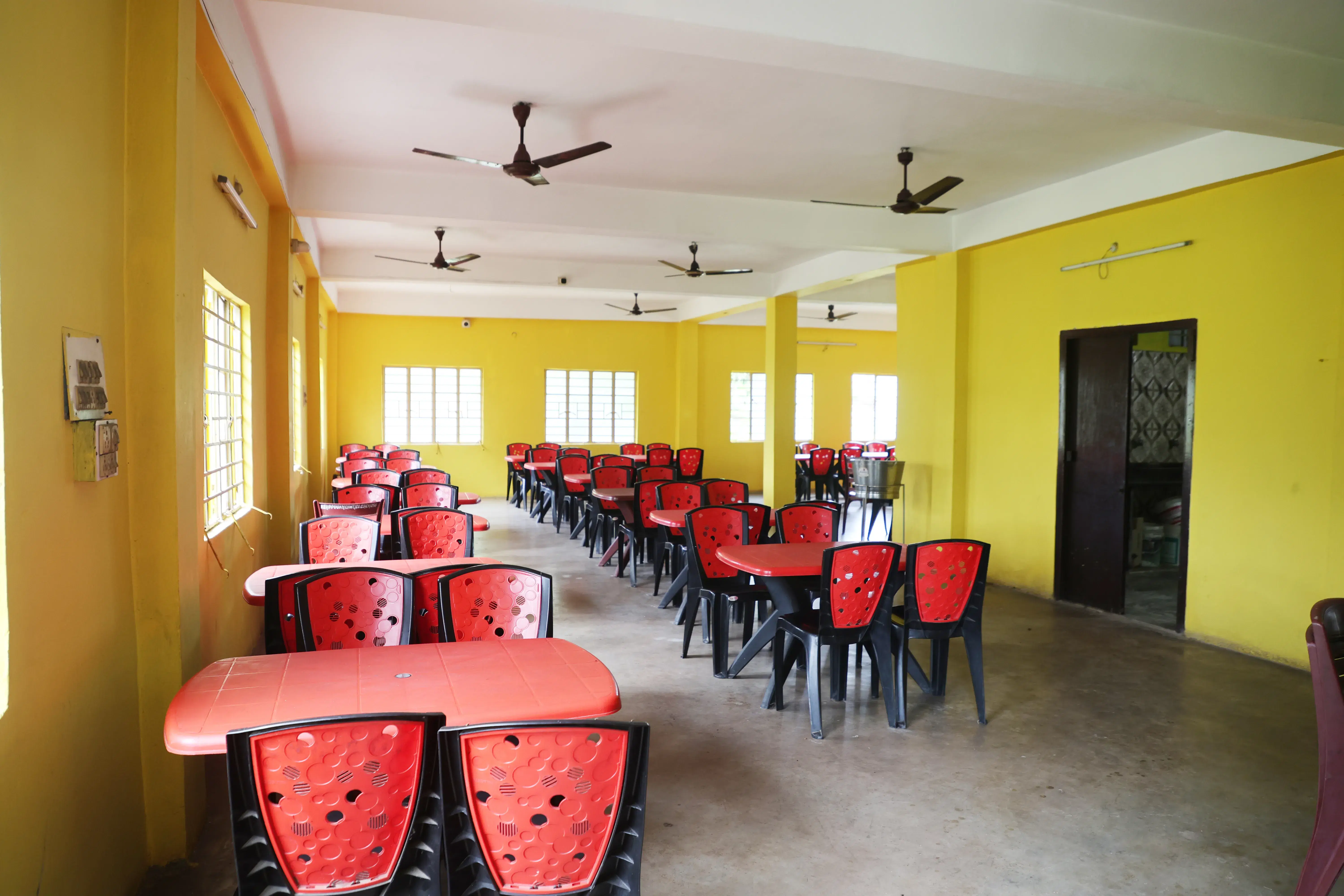 Kingston Educational Institute Kolkata Academic Building photo 20
