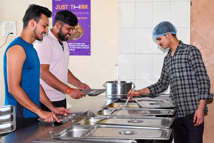 G H Raisoni College of Engineering and Management Jalgaon Hostel photo 21