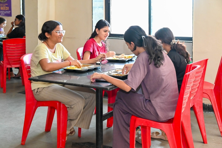 G H Raisoni College of Engineering and Management Jalgaon Hostel photo 20