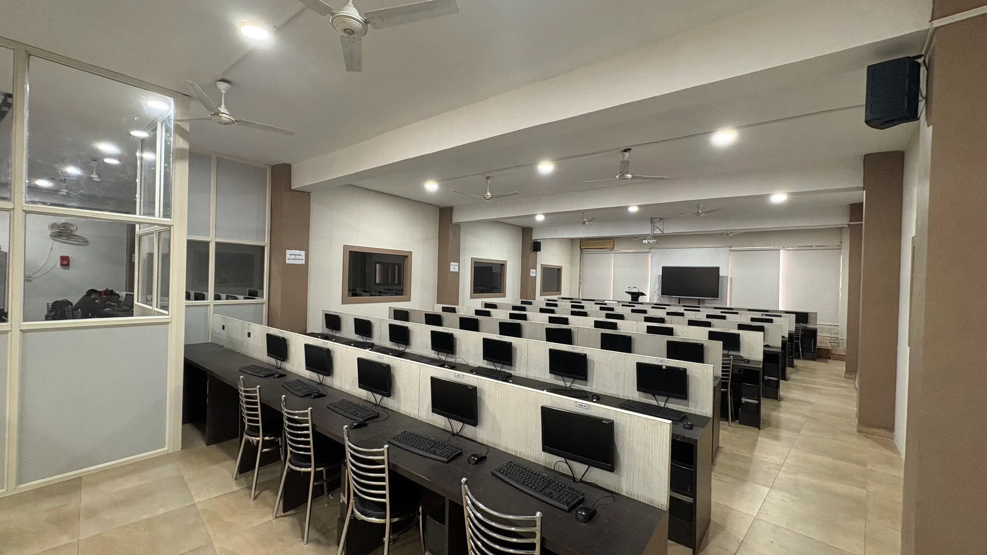Vikrant University Gwalior Academic Building photo 21