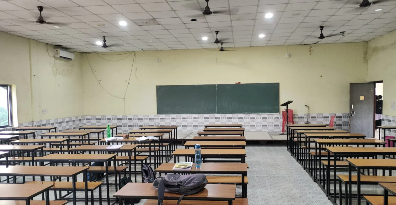 Jharsuguda Pharmacy College Classroom & Laboratory photo 1