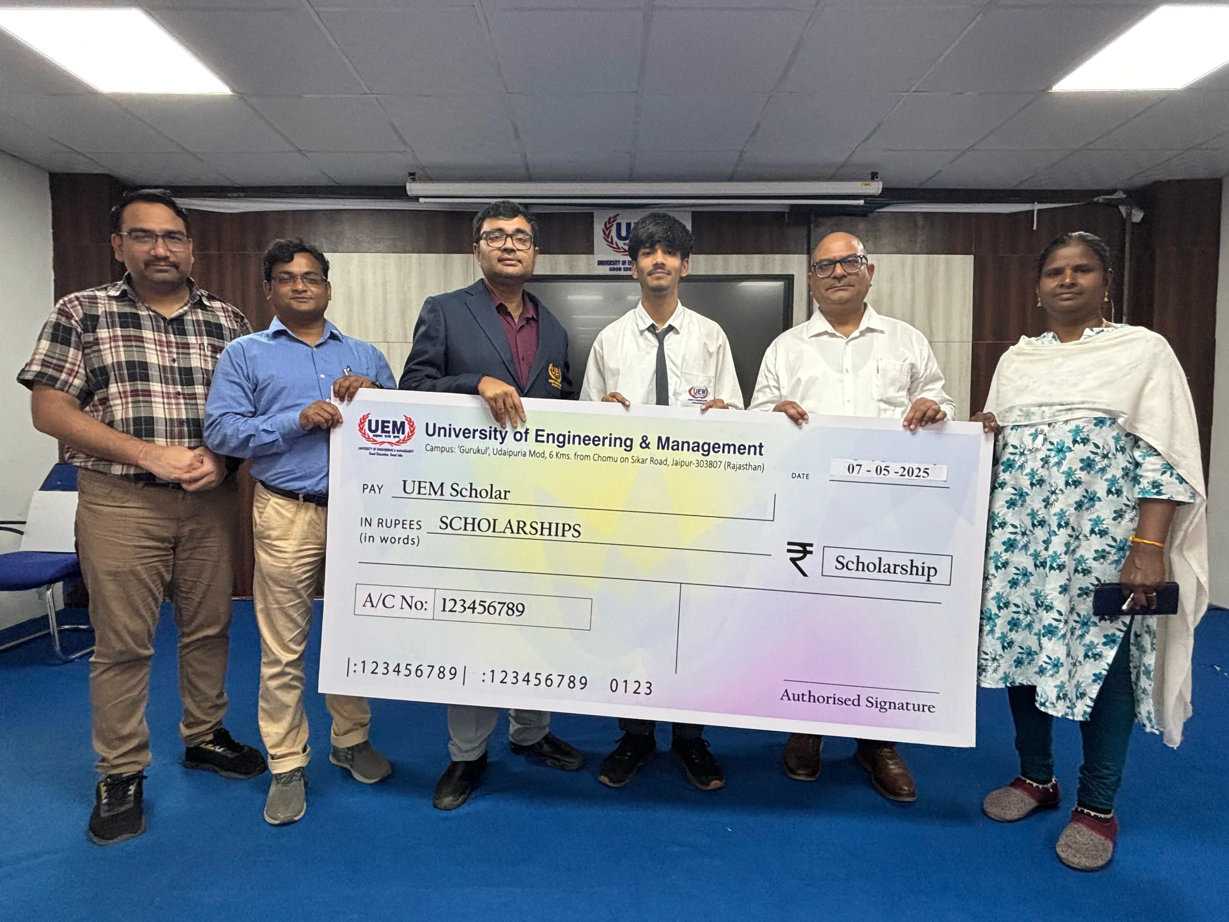 UEM Jaipur Schloarships photo 1