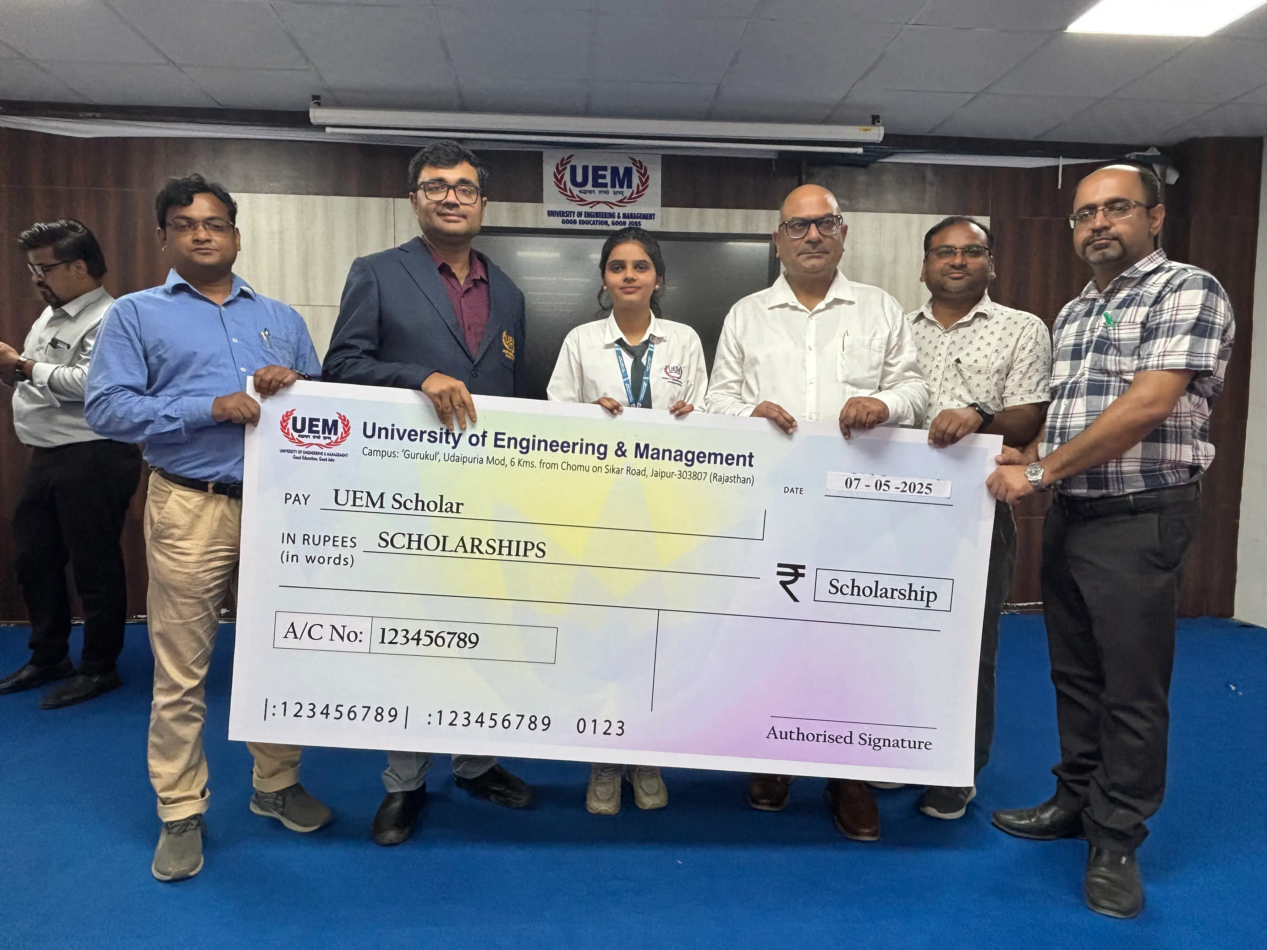 UEM Jaipur Schloarships photo 17
