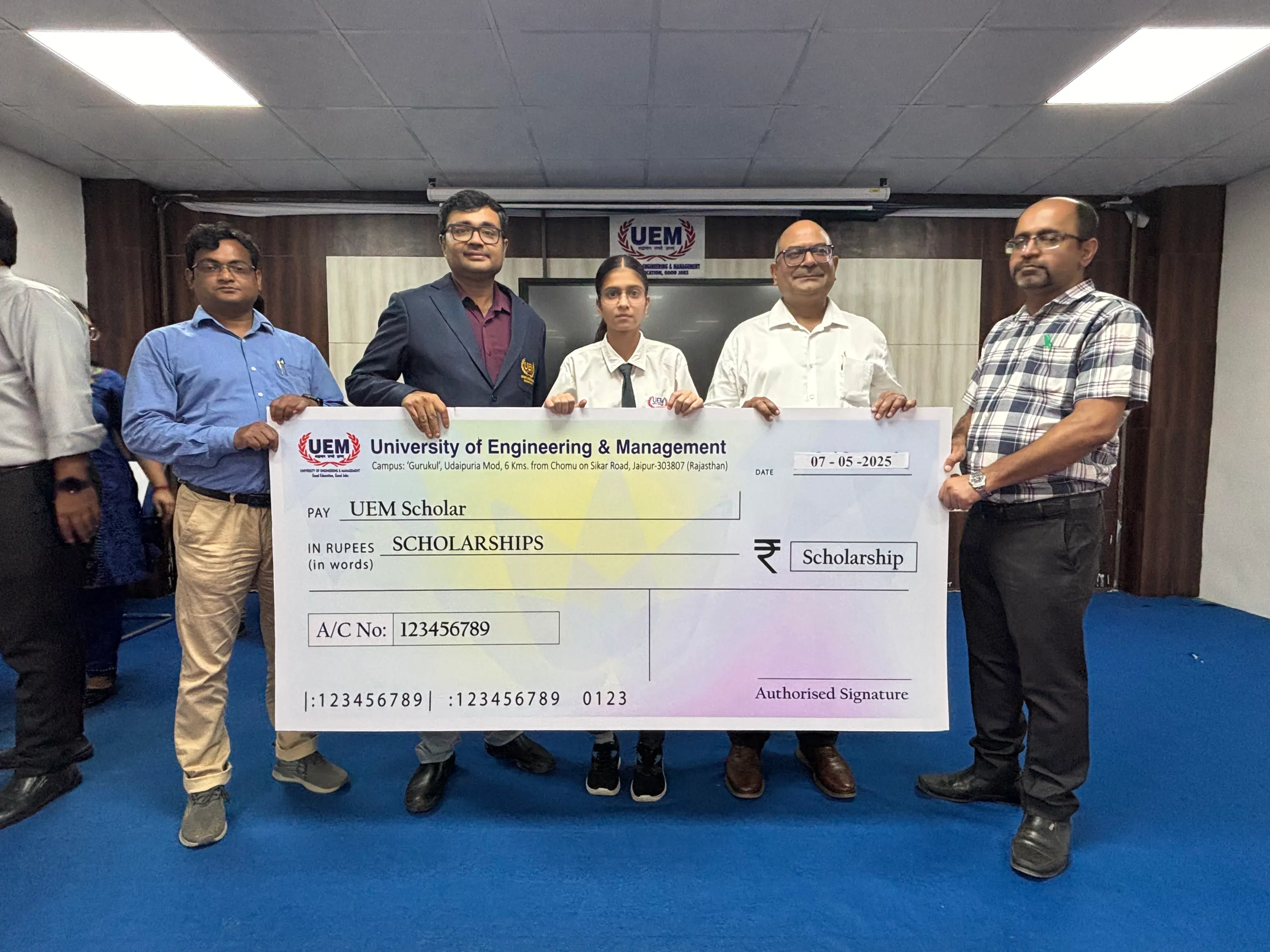 UEM Jaipur Schloarships photo 9