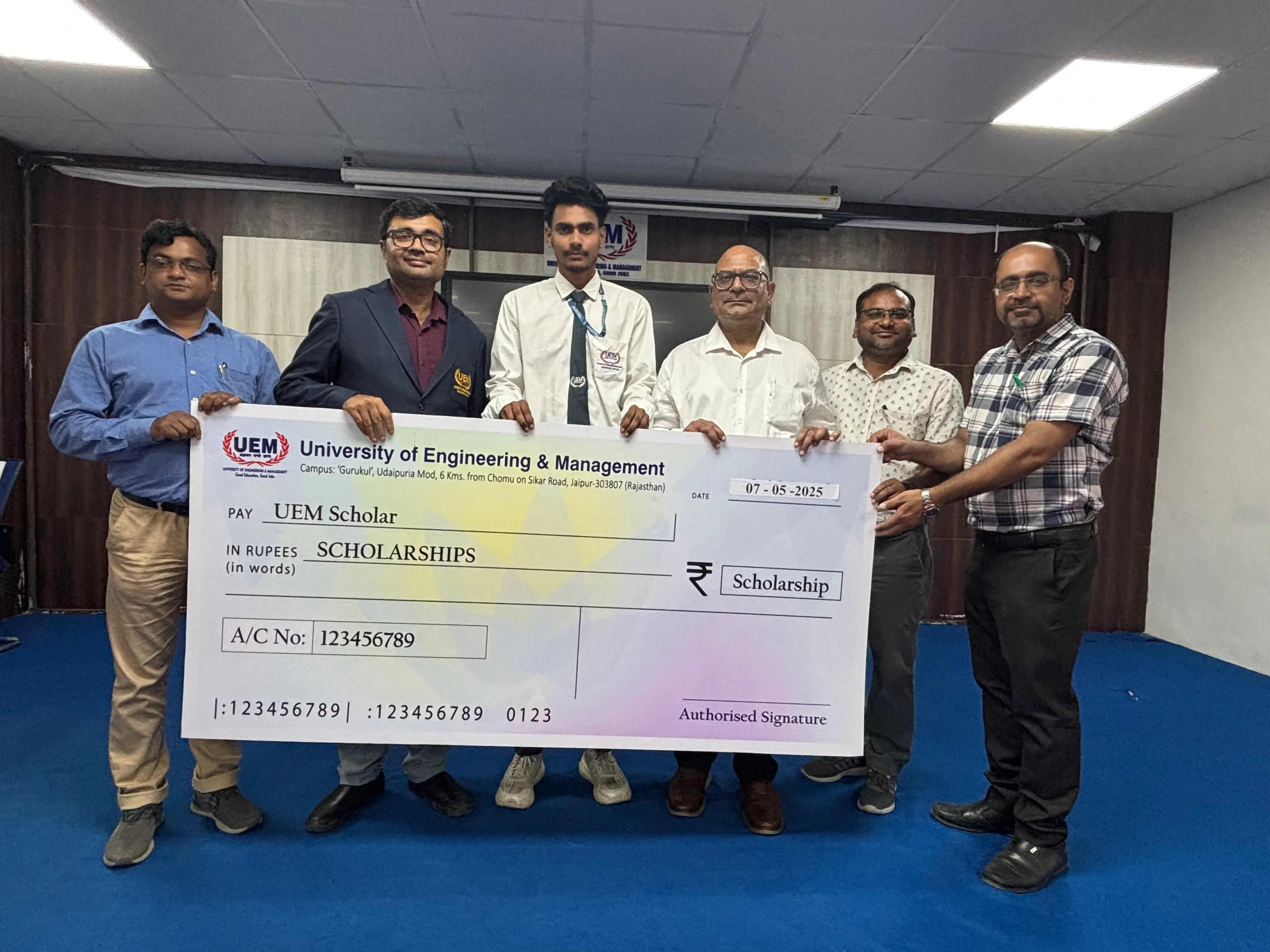 UEM Jaipur Schloarships photo 25