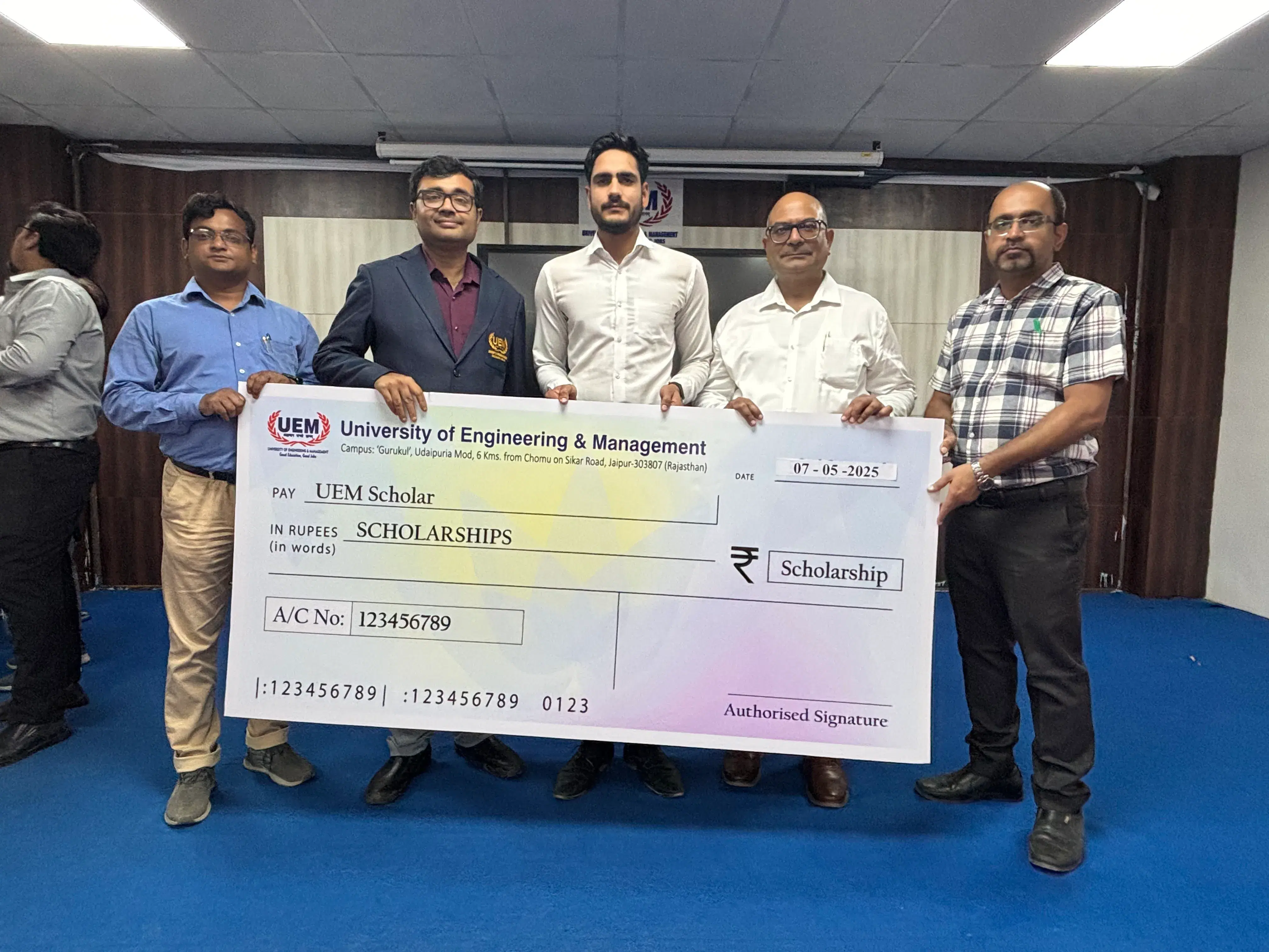 UEM Jaipur Schloarships photo 22
