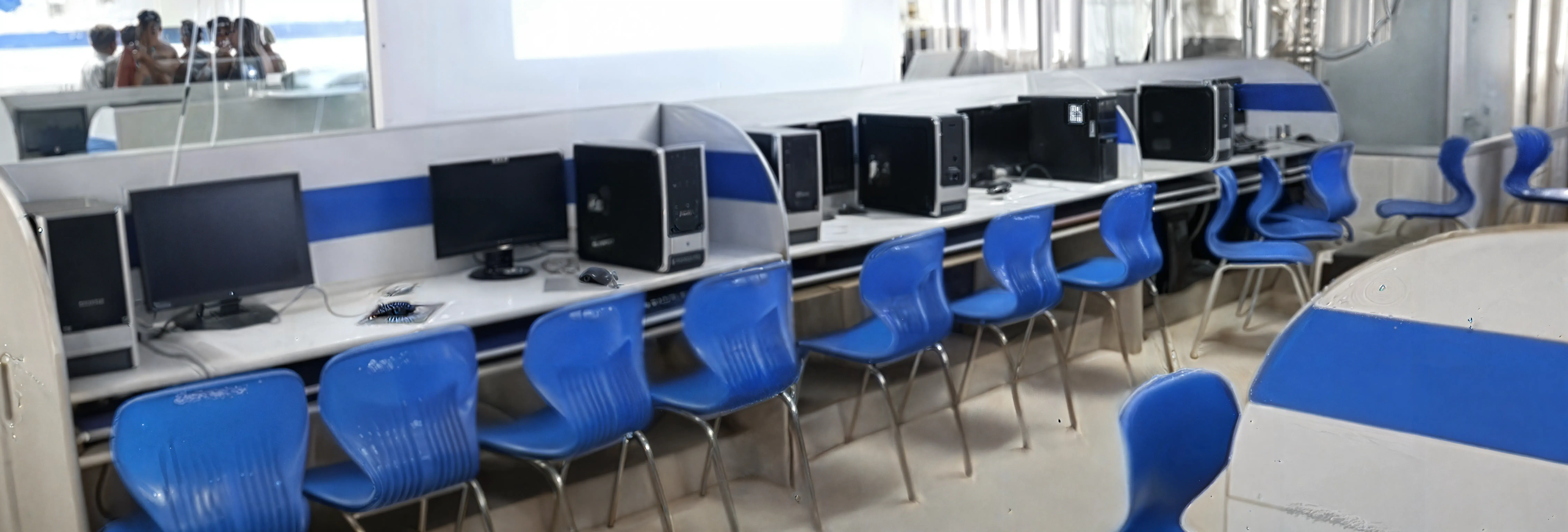 Guru Nanak College (Autonomous) lab photo 1